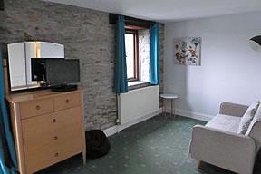 Second image of Room